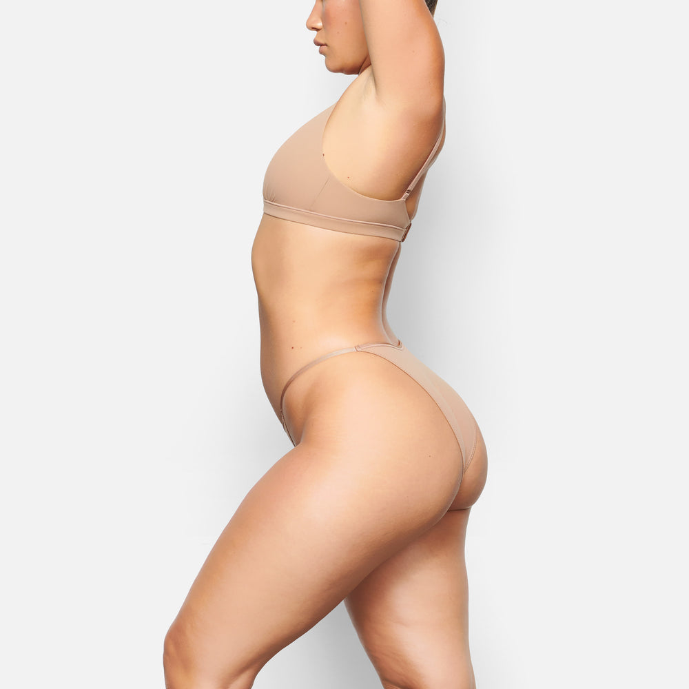 Bikini Skims FITS EVERYBODY CHEEKY STRING Abricot | 023UGESHX