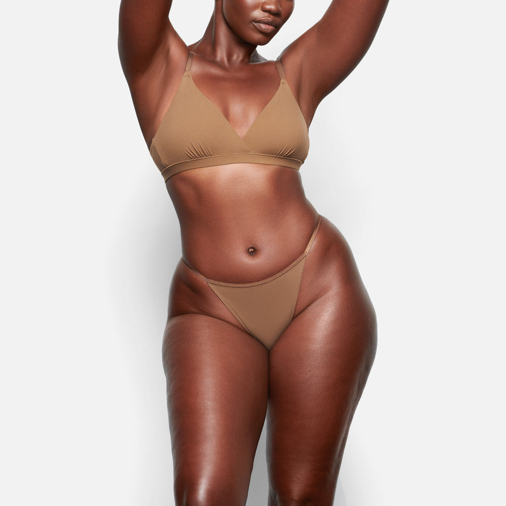 Bikini Skims FITS EVERYBODY CHEEKY STRING Abricot | 296NTUILH