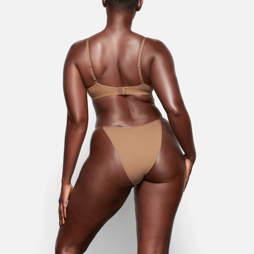 Bikini Skims FITS EVERYBODY CHEEKY STRING Abricot | 296NTUILH