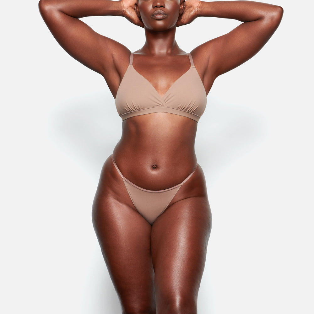 Bikini Skims FITS EVERYBODY CHEEKY STRING Marron | 745UOQYBV