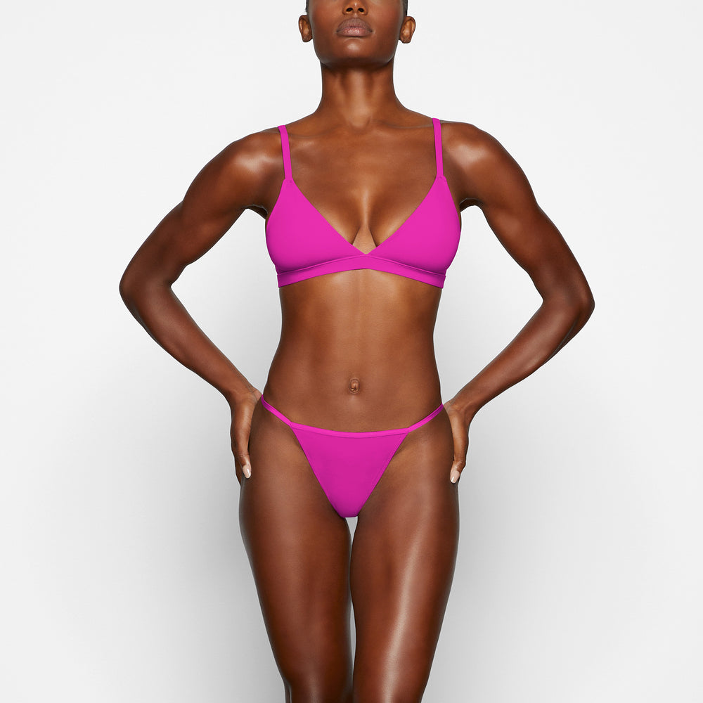 Bikini Skims FITS EVERYBODY CHEEKY STRING Fushia | 914QMADZH