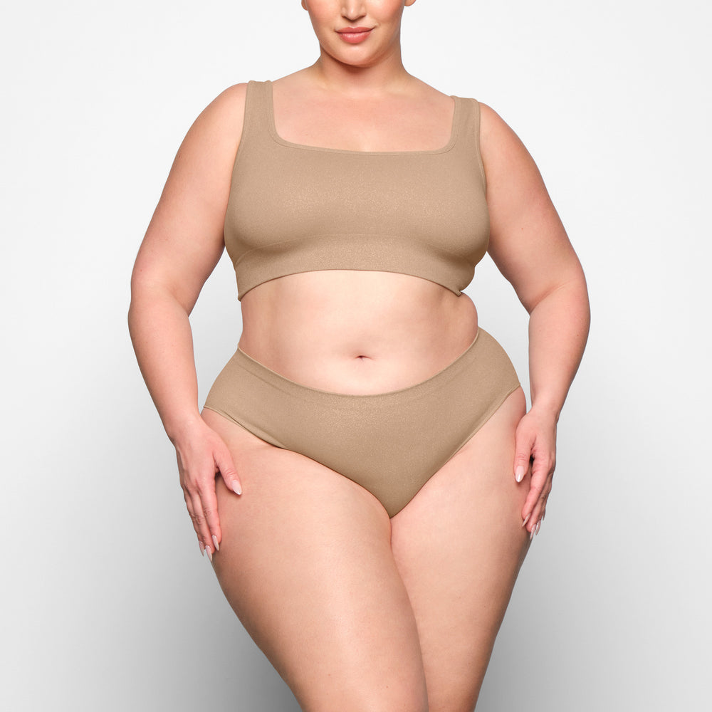 Bikini Skims SOFT SMOOTHING SHINE Beige | 024ZILWJF