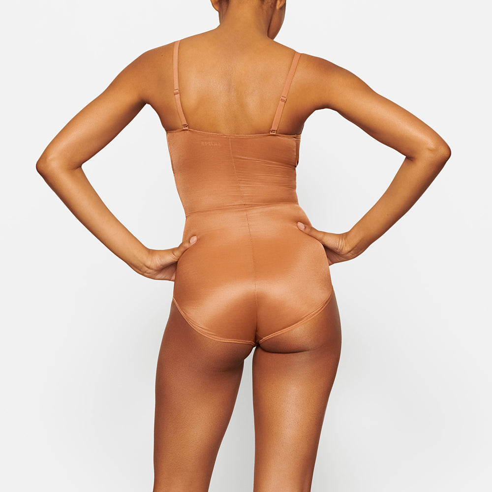 Body Skims BARELY THERE BODYSUIT BRIEF W/ SNAPS Abricot | 013HXGTFD