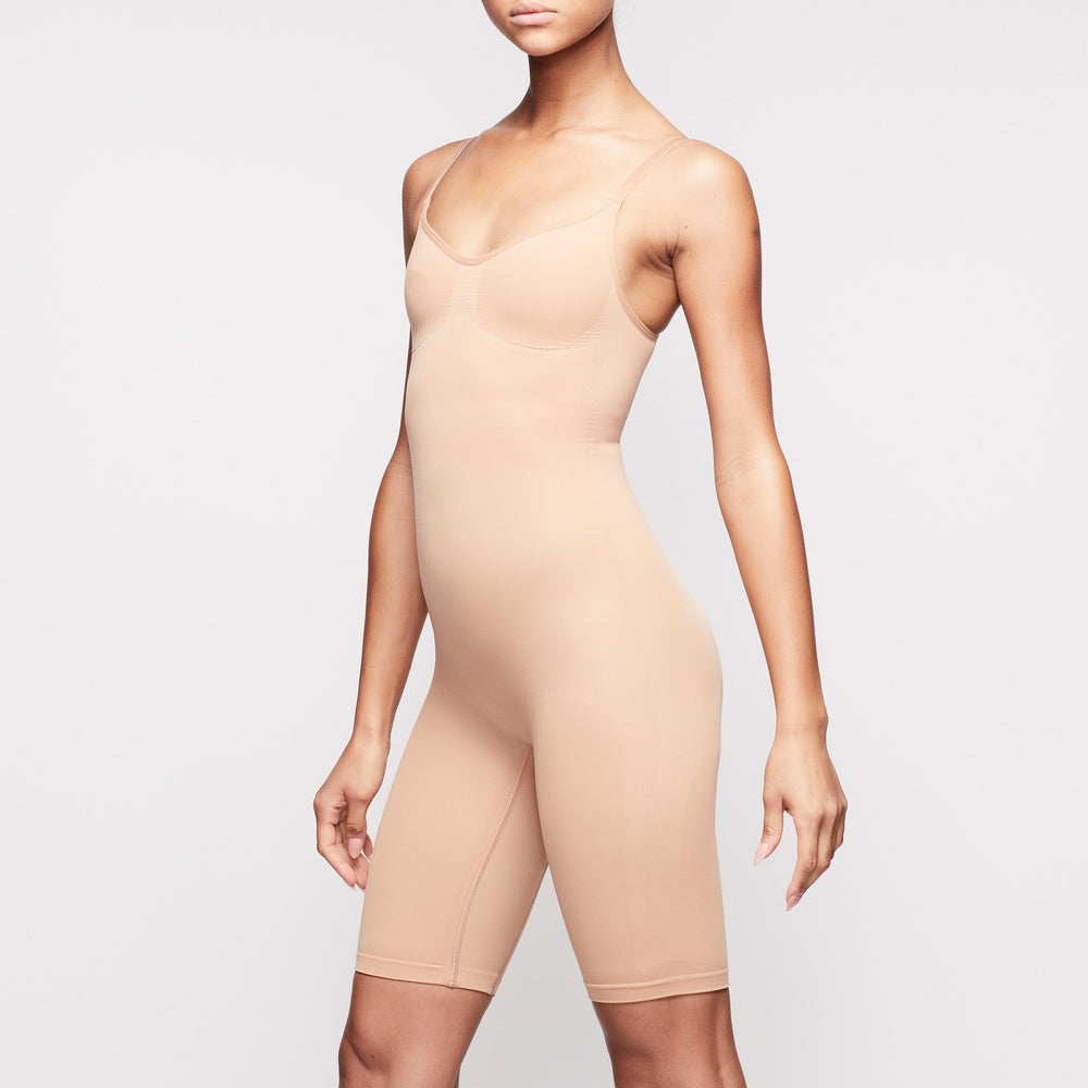 Body Skims SCULPTING BODYSUIT MID THIGH W. OPEN GUSSET Beige | 310HMLJRB