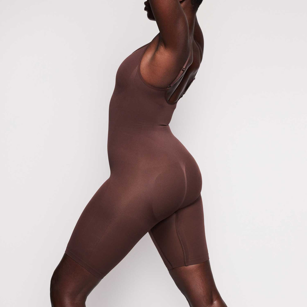 Body Skims SCULPTING BODYSUIT MID THIGH W. OPEN GUSSET Chocolat | 721QHWCGM