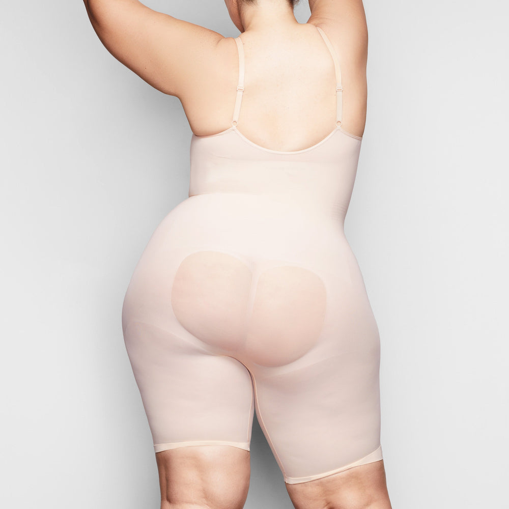 Body Skims SCULPTING BODYSUIT MID THIGH W. OPEN GUSSET Beige | 825IGLWME