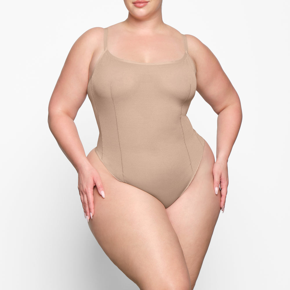 Body Skims SHEER SCULPT THONG Beige | 072HBYVCU