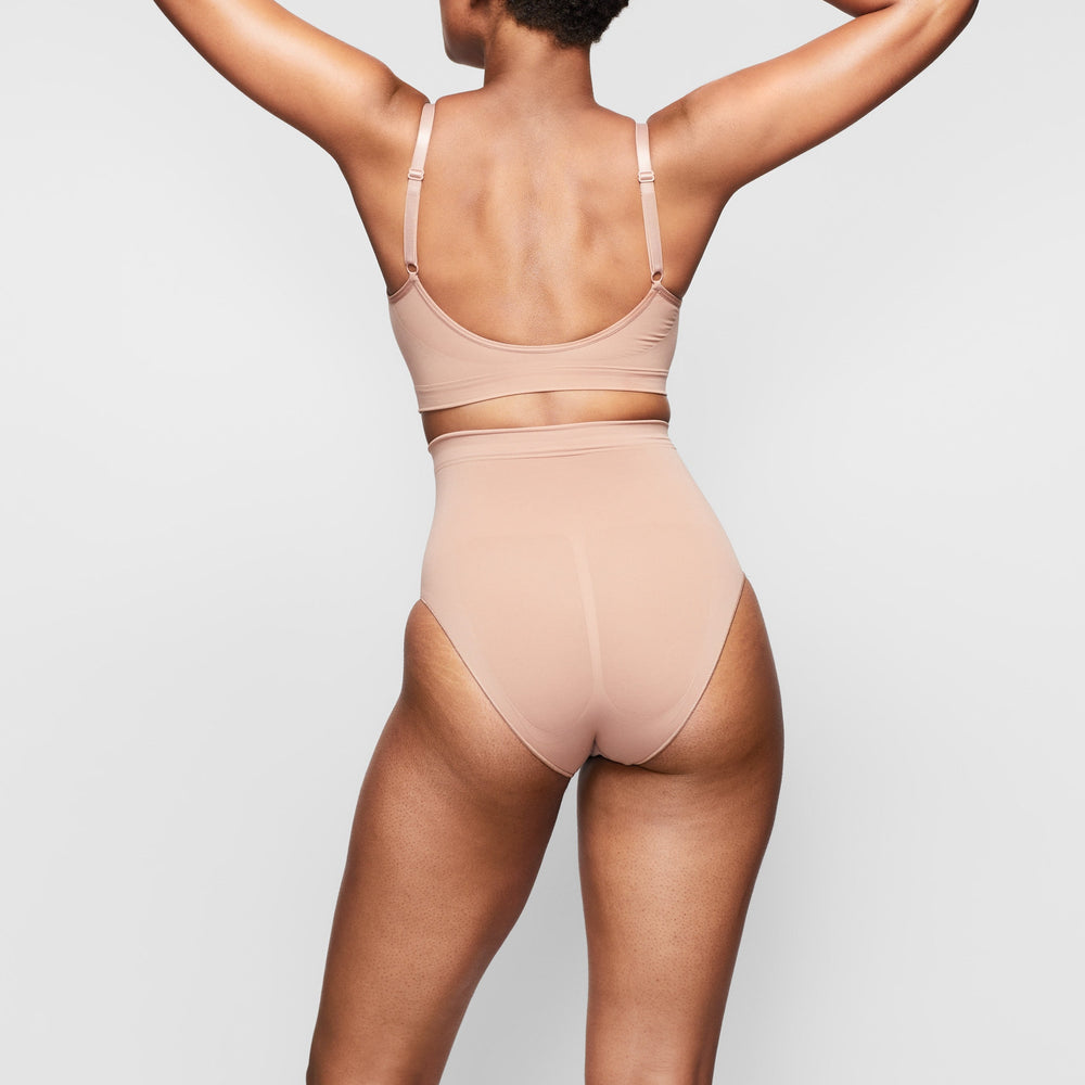 Brief Skims SCULPTING MID WAIST Abricot | 547QHOEKL