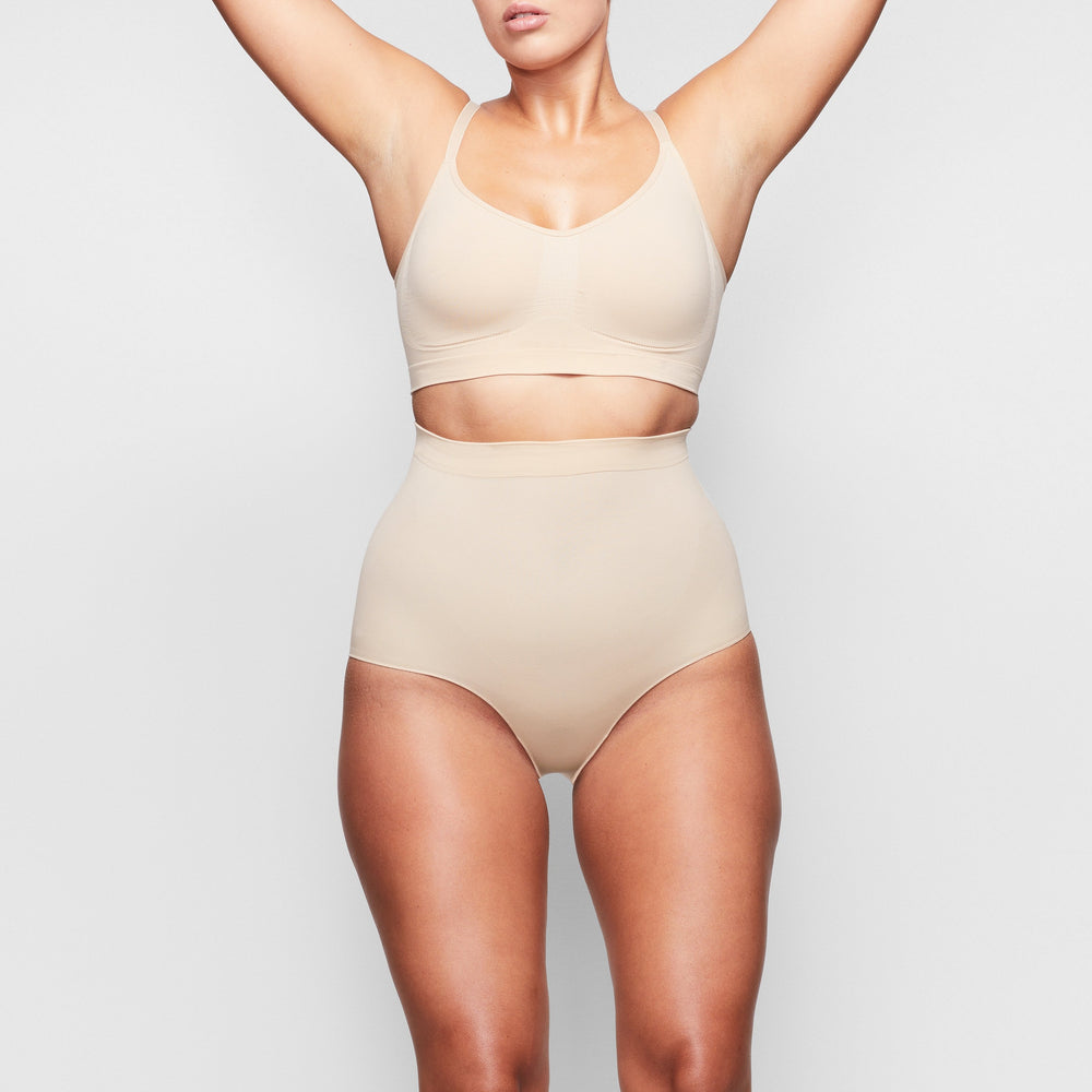 Brief Skims SCULPTING MID WAIST Beige | 132PCLBOJ