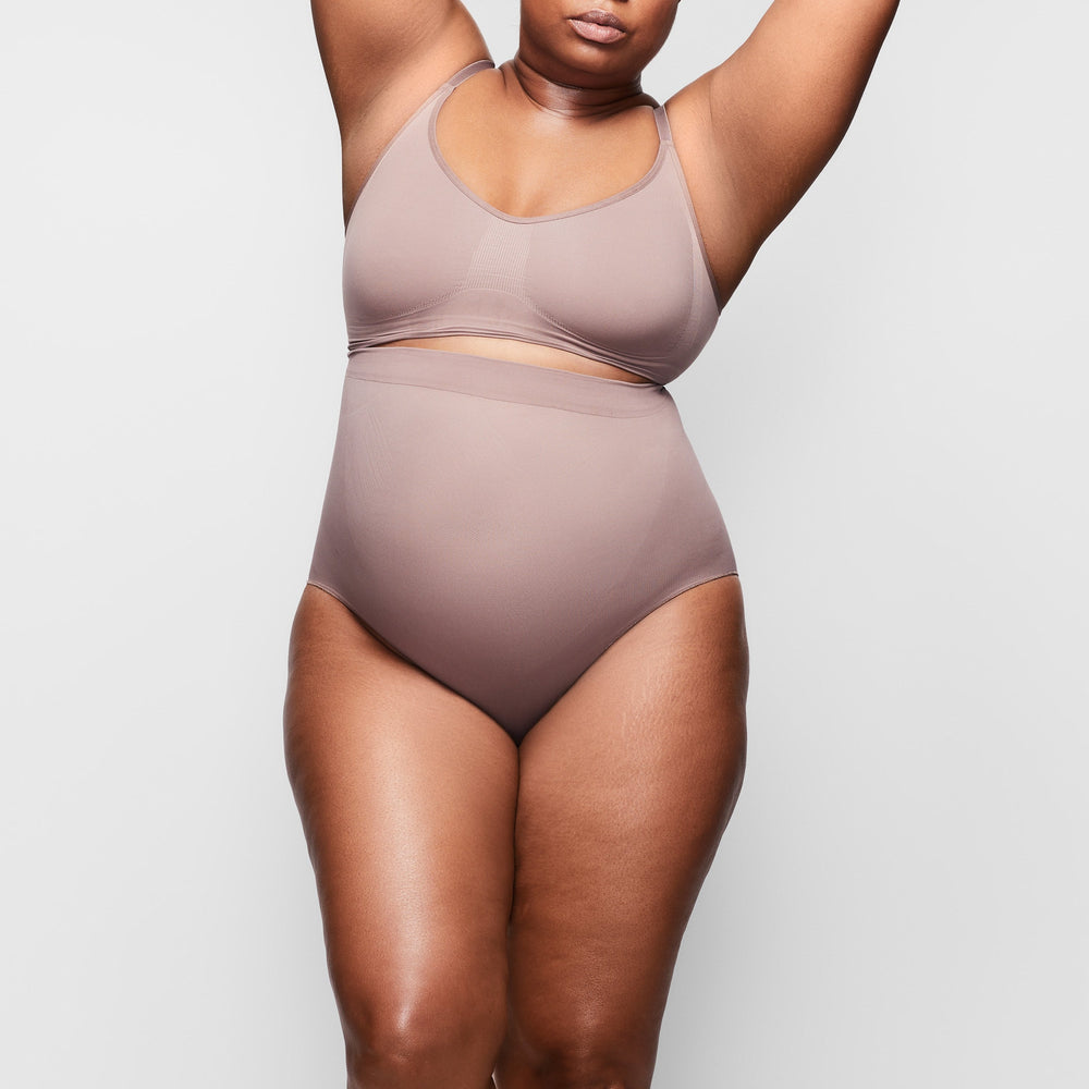 Brief Skims SCULPTING MID WAIST Marron | 681EPKIZR