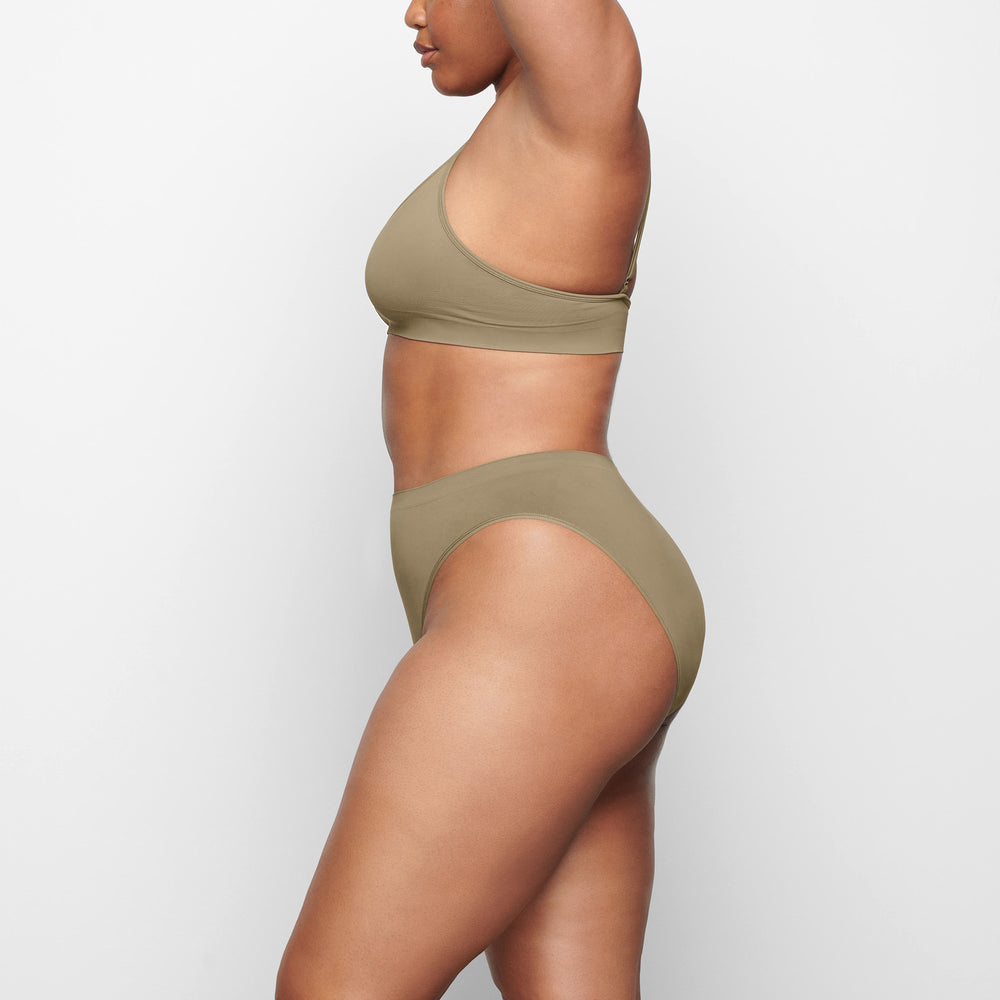 Brief Skims SOFT SMOOTHING Vert | 135JEBYNH