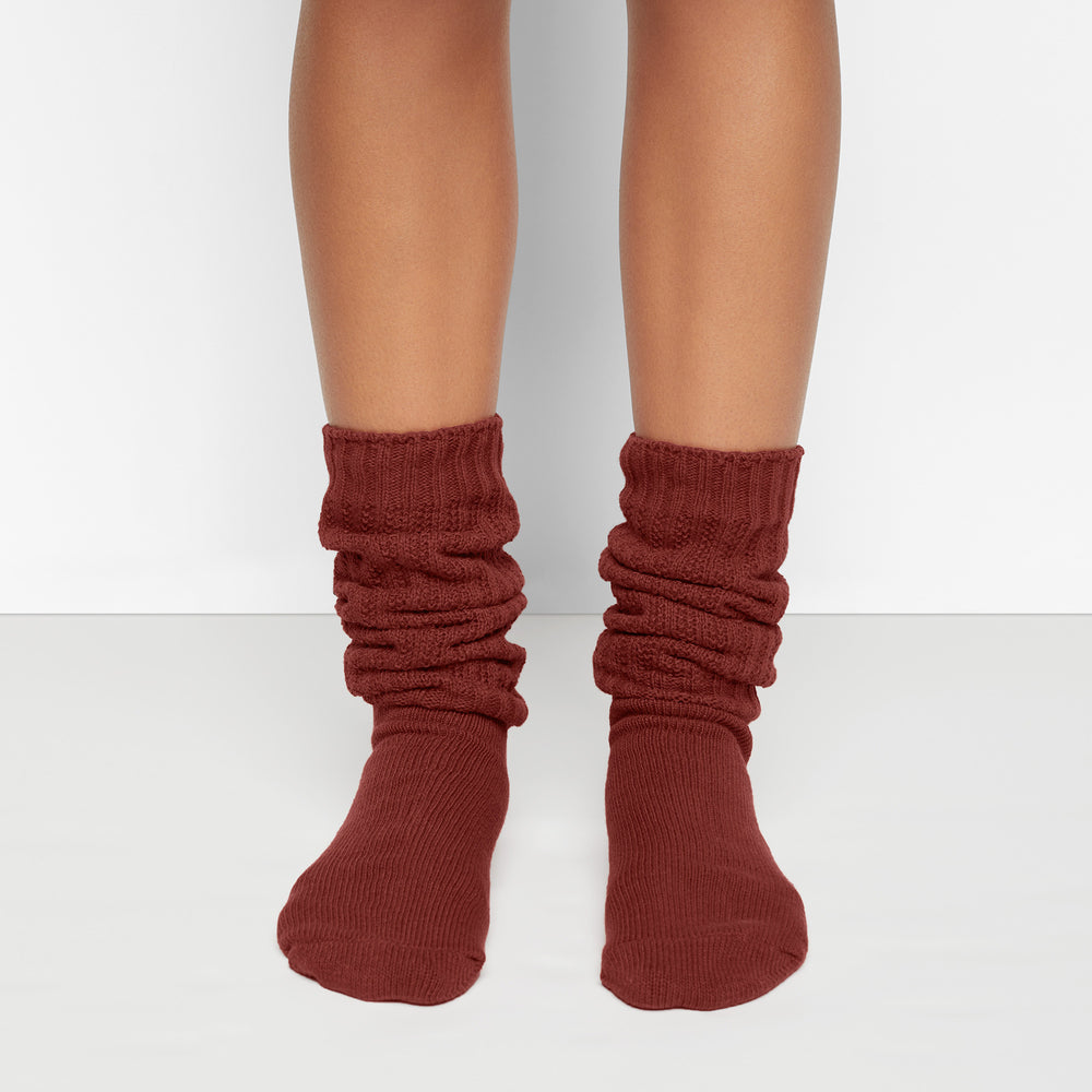 Chaussettes Skims SLOUCH Rouge Foncé | 270LKXPTY