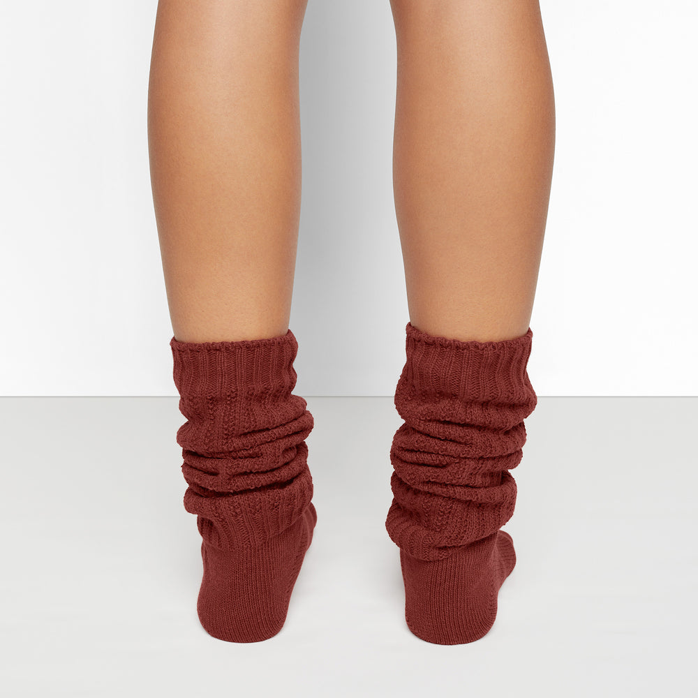 Chaussettes Skims SLOUCH Rouge Foncé | 270LKXPTY