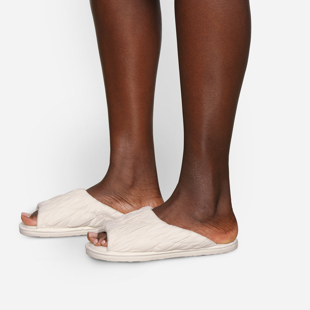 Chausson Skims QUILTED Blanche | 948RXTPEH