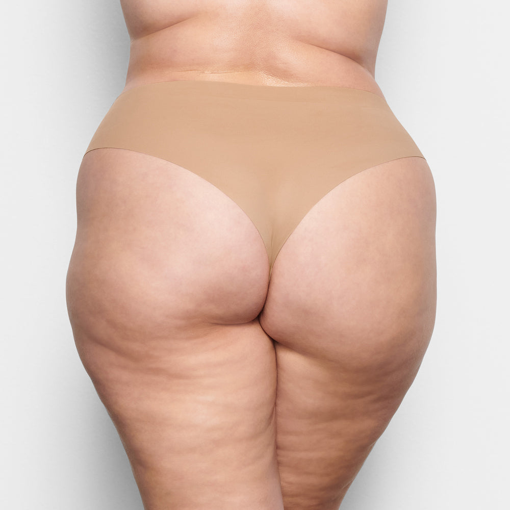 Hipster Skims NAKED CHEEKY Beige | 985PBKDMH