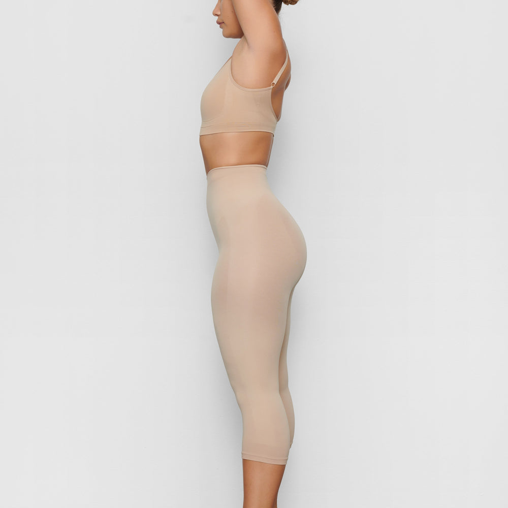 Leggings Skims SCULPTING BELOW THE KNEE Beige | 135OMFQHX