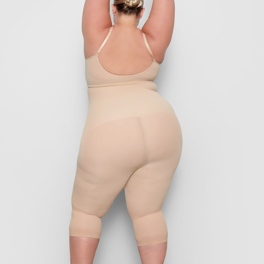 Leggings Skims SCULPTING BELOW THE KNEE Beige | 592BLRMYJ