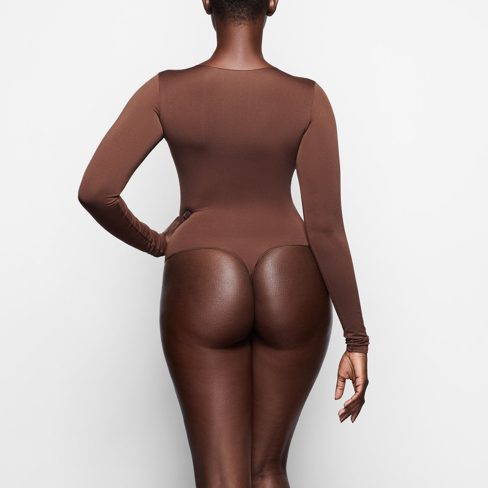 Long Sleeve Bodysuit Skims ESSENTIAL CREW NECK Cafe | 637XGUWMV