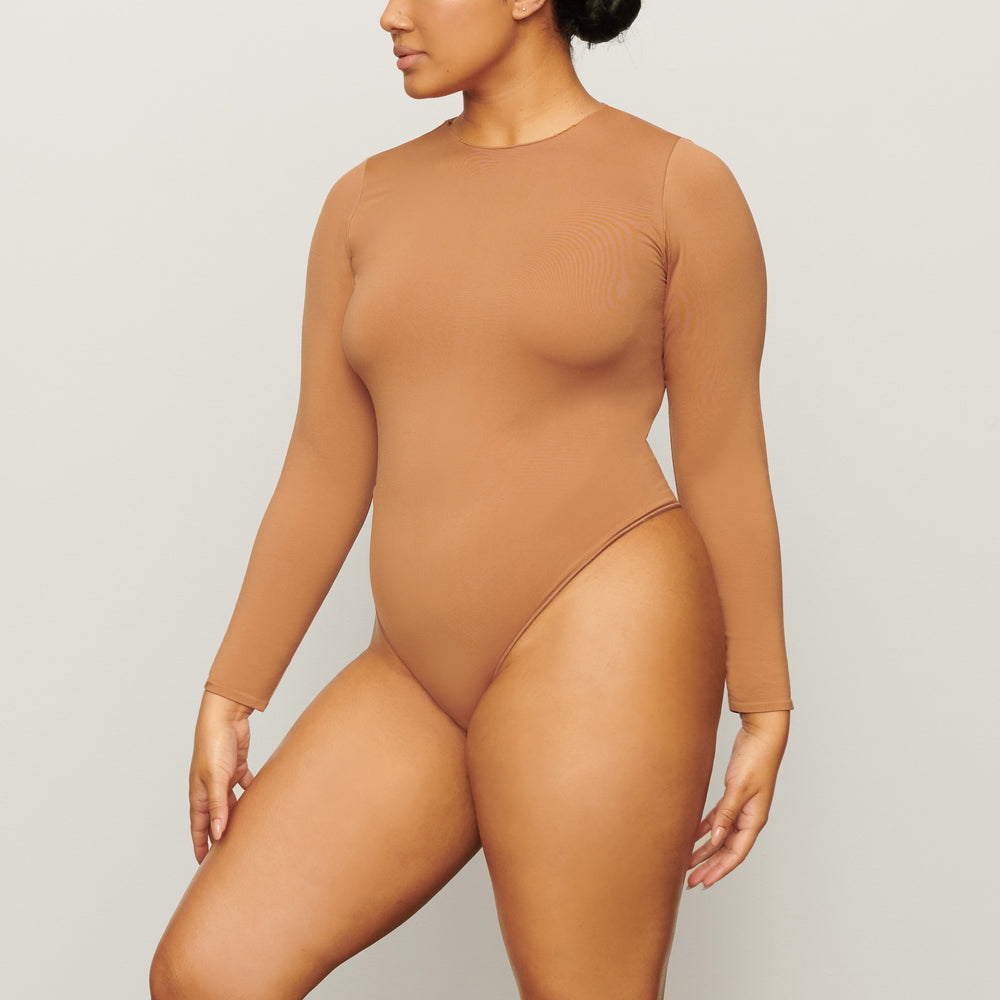 Long Sleeve Bodysuit Skims ESSENTIAL CREW NECK Marron | 916SEQFWH