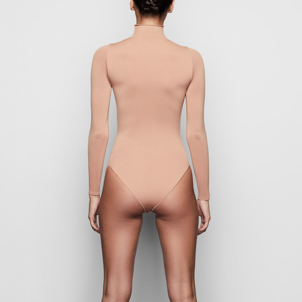 Long Sleeve Bodysuit Skims ESSENTIAL MOCK NECK Abricot | 308CVYIOB