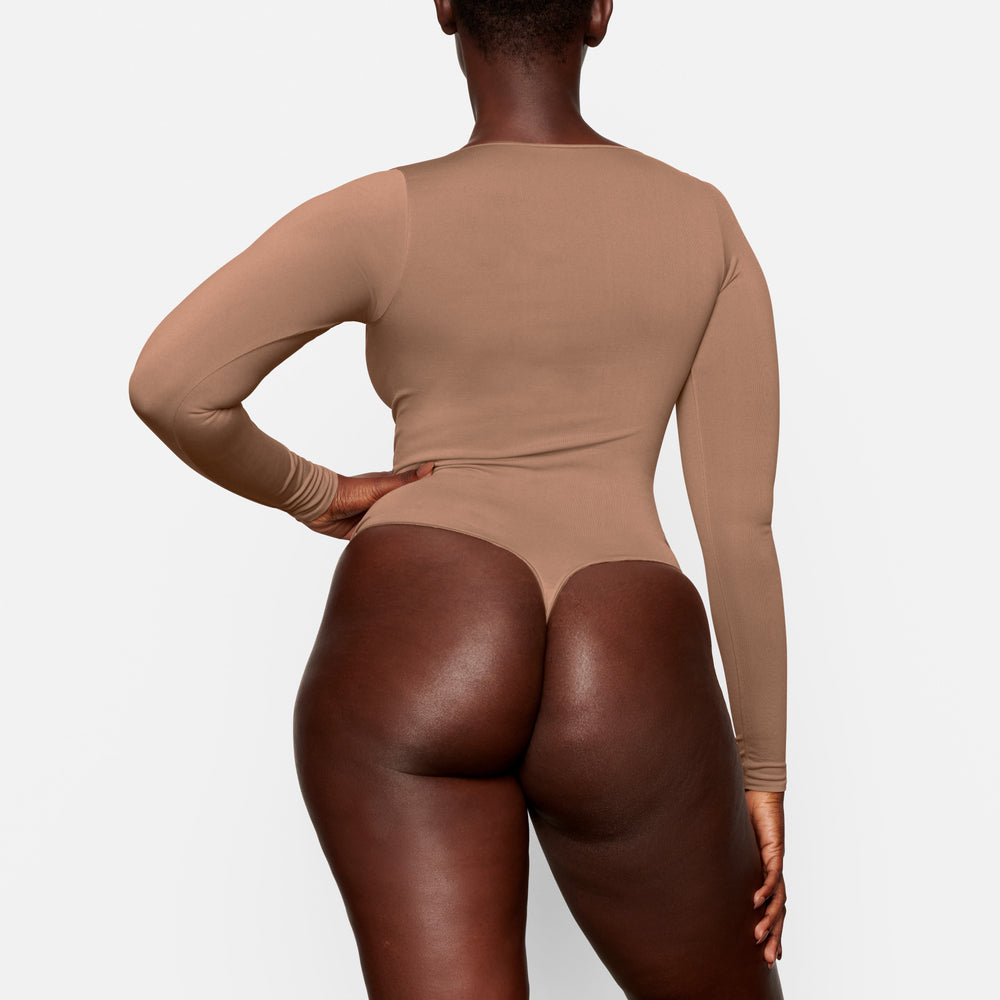 Long Sleeve Bodysuit Skims ESSENTIAL SCOOP NECK Abricot | 059ZSNEUJ