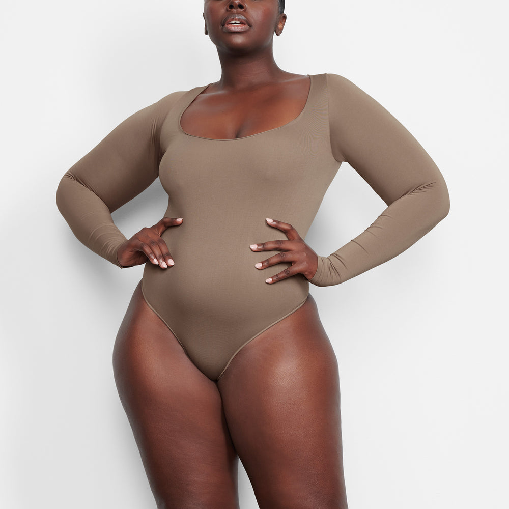 Long Sleeve Bodysuit Skims ESSENTIAL SCOOP NECK Abricot | 150MQFBXC