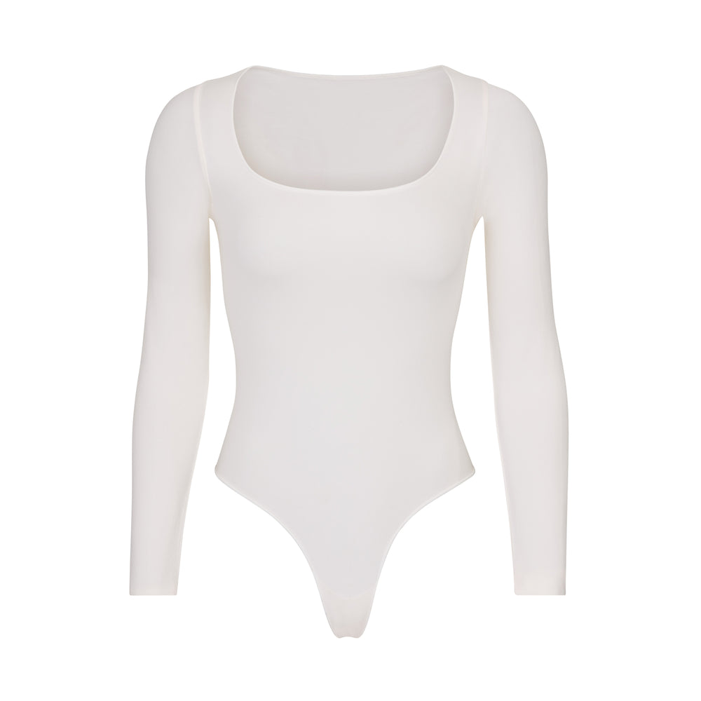 Long Sleeve Bodysuit Skims ESSENTIAL SCOOP NECK Blanche | 726VJAXNR