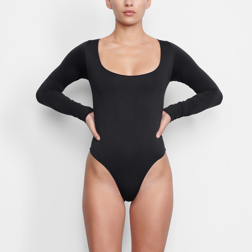 Long Sleeve Bodysuit Skims ESSENTIAL SCOOP NECK Noir | 892KBCLRO