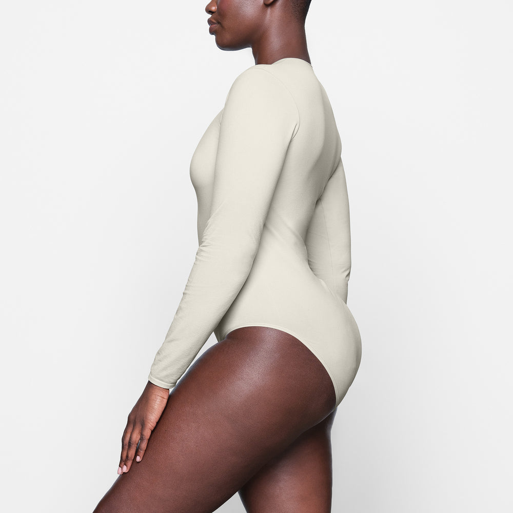 Long Sleeve Bodysuit Skims LIGHT ESSENTIAL CREW NECK Blanche | 297JNLEAI