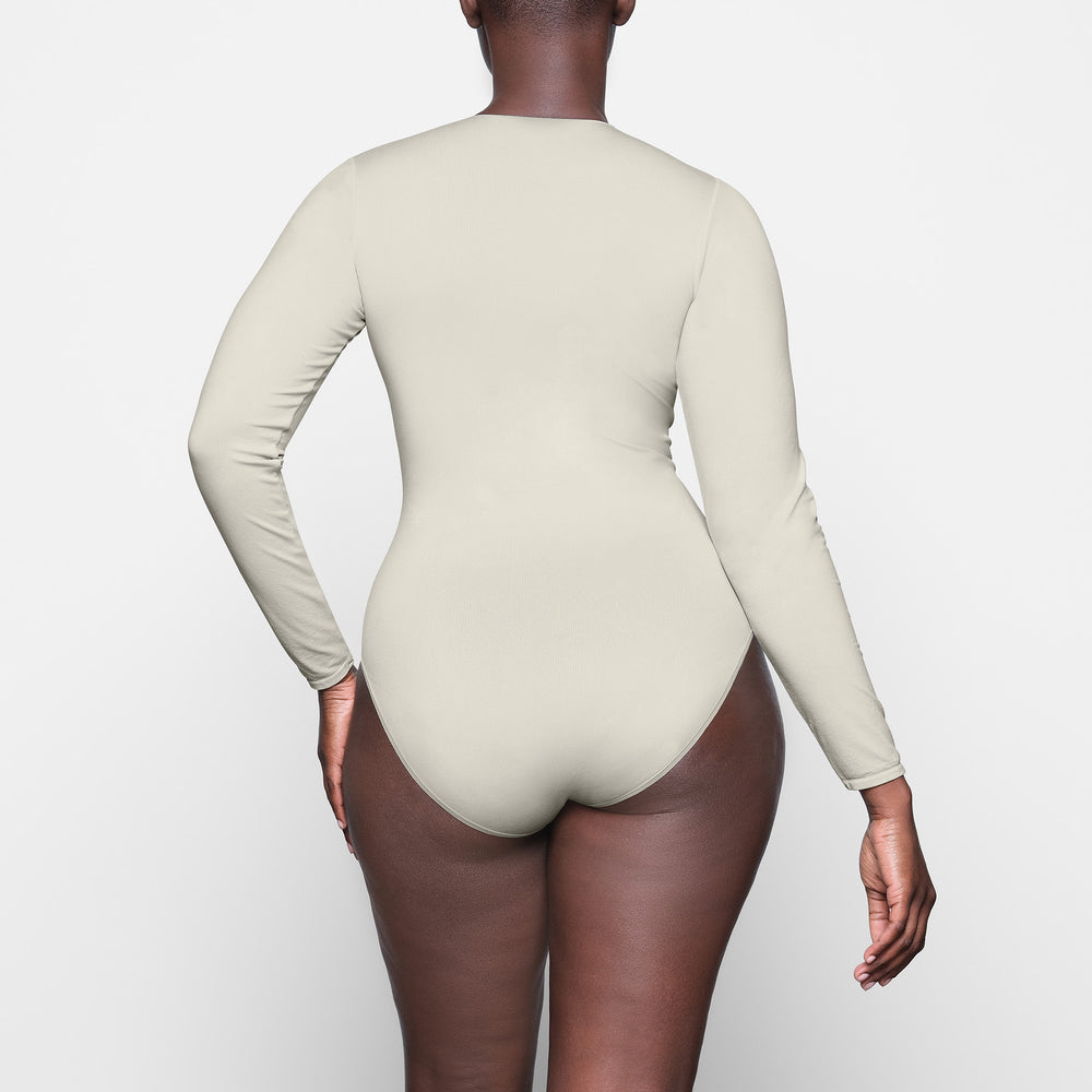 Long Sleeve Bodysuit Skims LIGHT ESSENTIAL CREW NECK Blanche | 297JNLEAI
