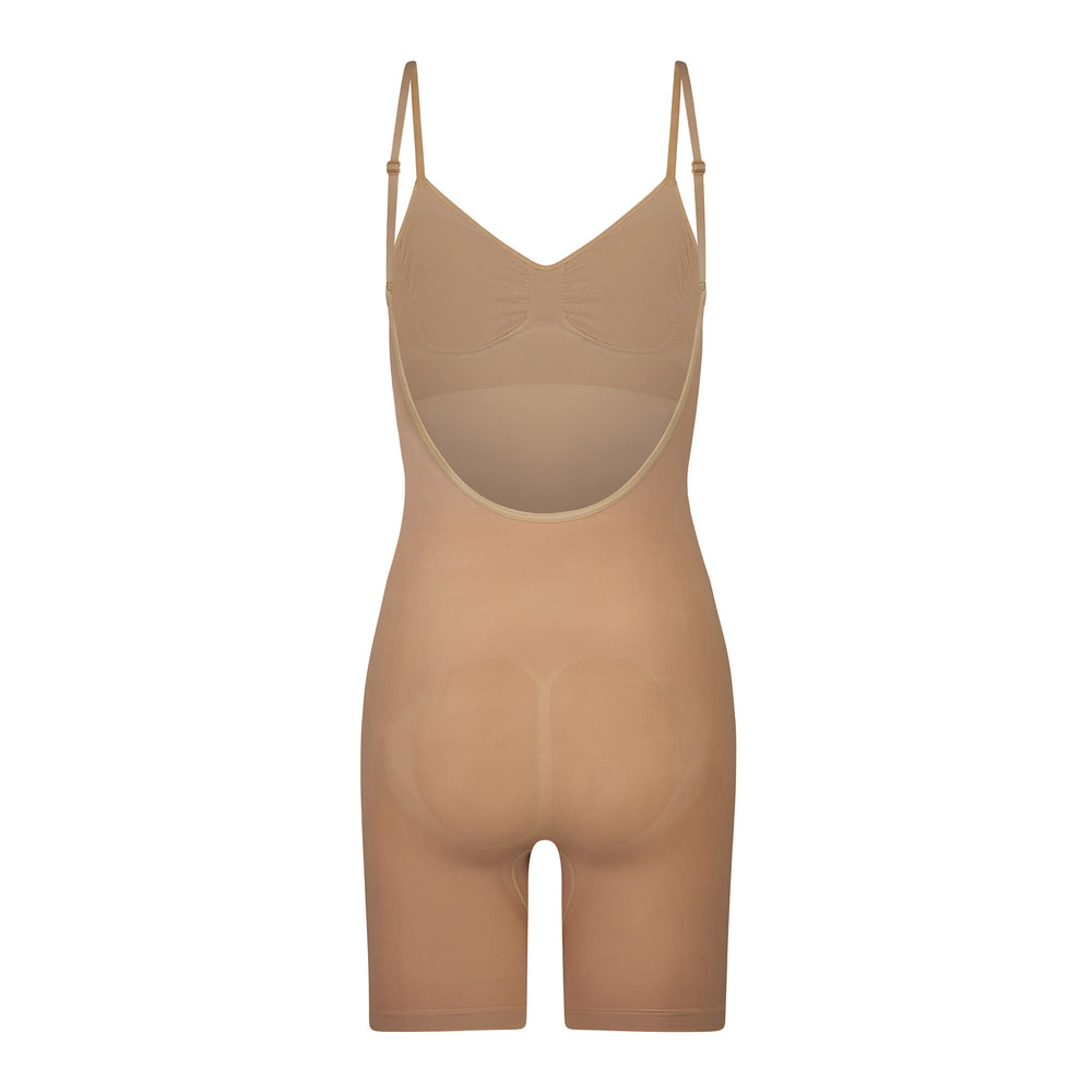 Low Back Bodysuit Skims SEAMLESS SCULPT MID THIGH Beige | 204XDEAZY