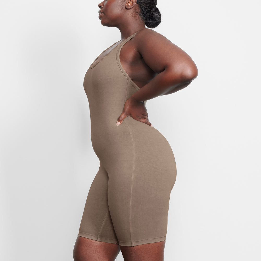 Mid Thigh Bodysuit Skims OUTDOOR Abricot | 982JQSZIM
