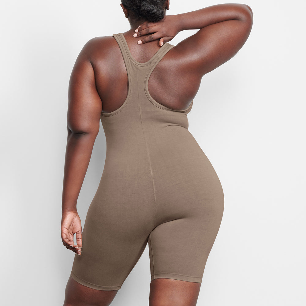 Mid Thigh Bodysuit Skims OUTDOOR Abricot | 982JQSZIM