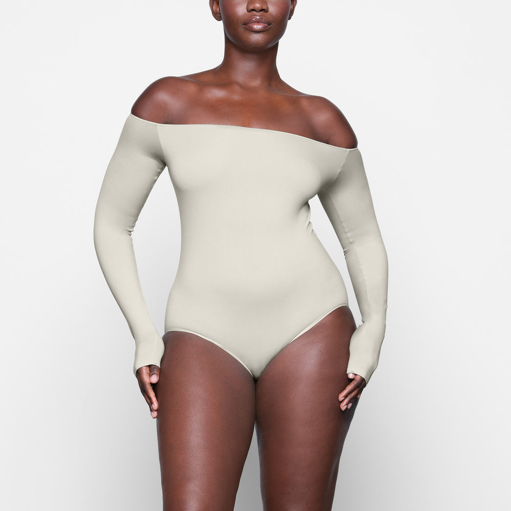 Off The Shoulder Bodysuit Skims LIGHT ESSENTIAL Blanche | 945XCKOYZ