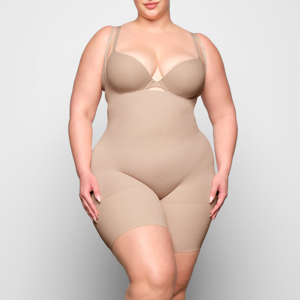 Open Bust Bodysuit Skims BUTT ENHANCING Beige | 751QXEYID