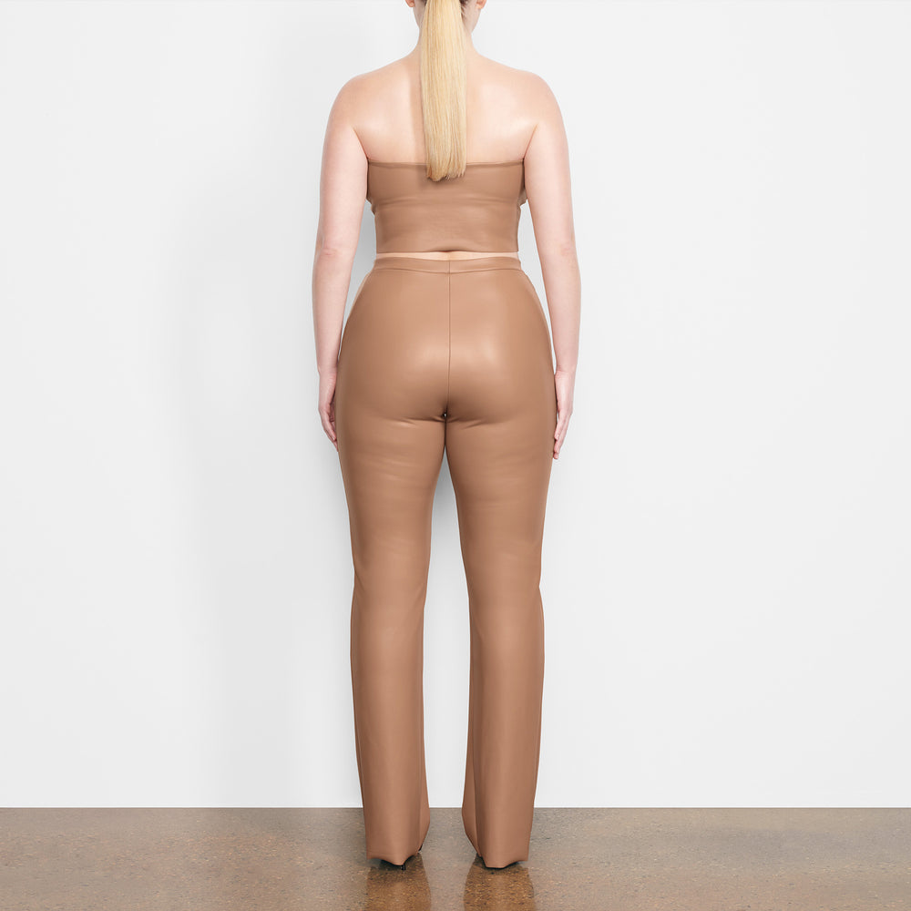 Pantalon Skims FAUX LEATHER BOOT CUT Abricot | 547IYAMGB