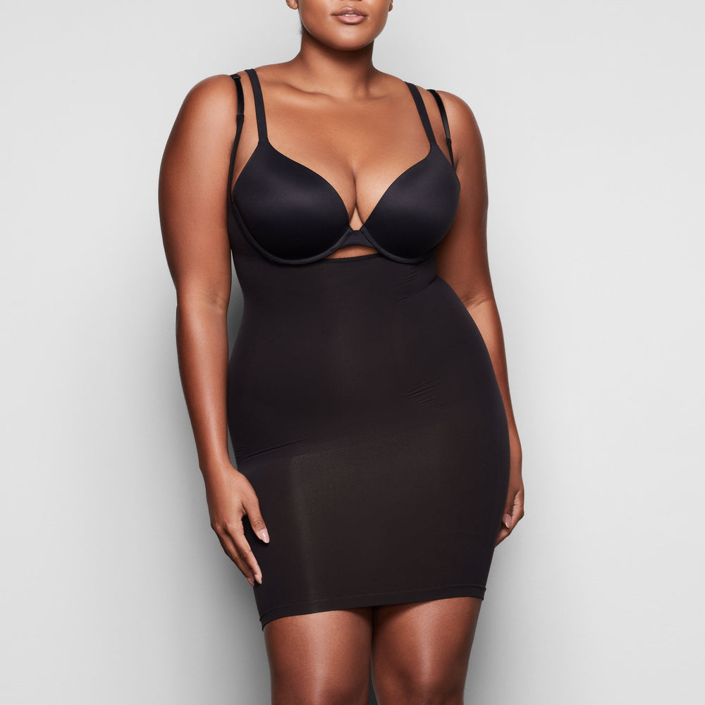 Peignoir Skims OPEN BUST SLIP Noir | 308OGZARD