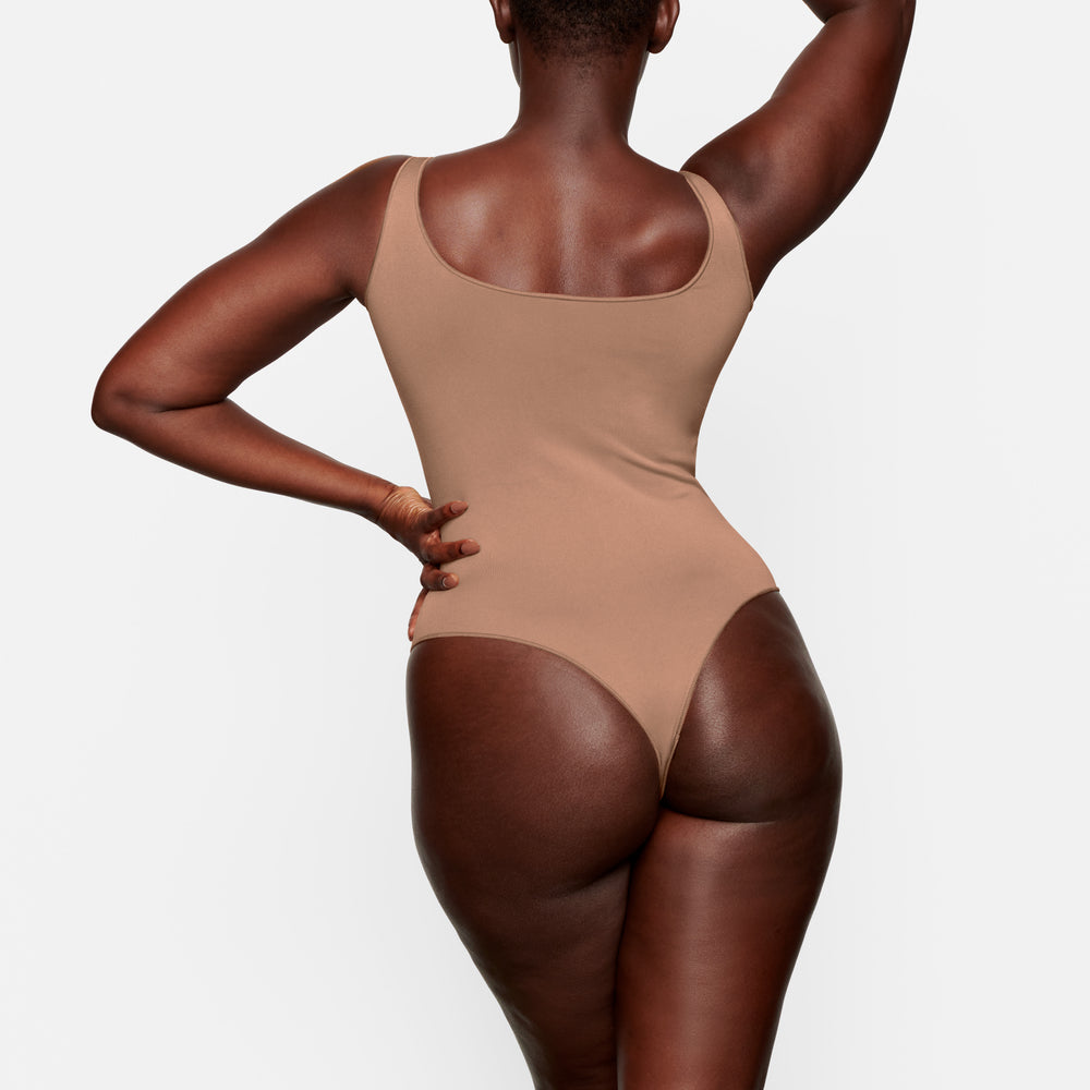 Scoop Neck Bodysuit Skims ESSENTIAL Abricot | 591TNLZCS