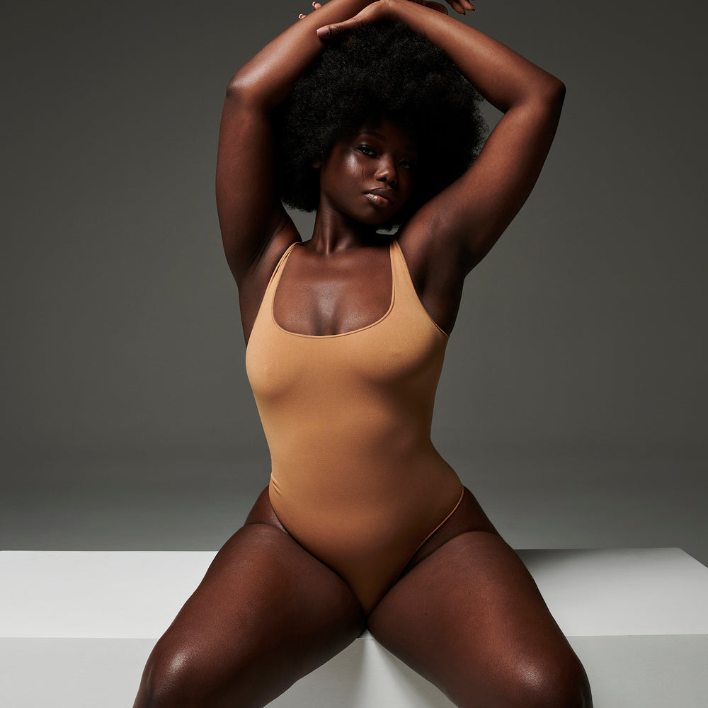 Scoop Neck Bodysuit Skims ESSENTIAL Noir | 642OQBNSZ