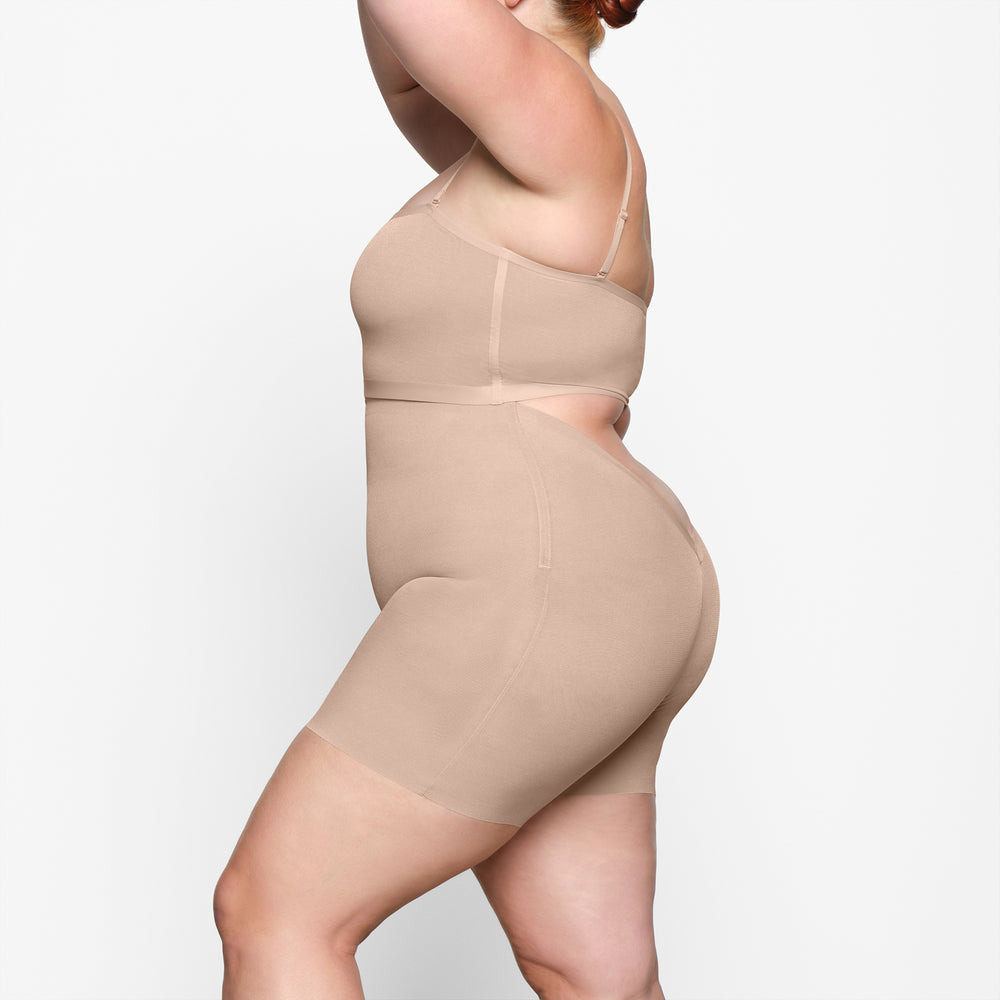 Short Skims SHEER SCULPT LOW BACK Beige | 670QCTHRK