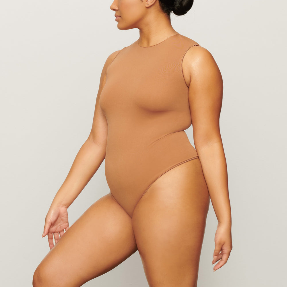 Sleeveless Bodysuit Skims ESSENTIAL CREW NECK Marron | 872OMRJUN
