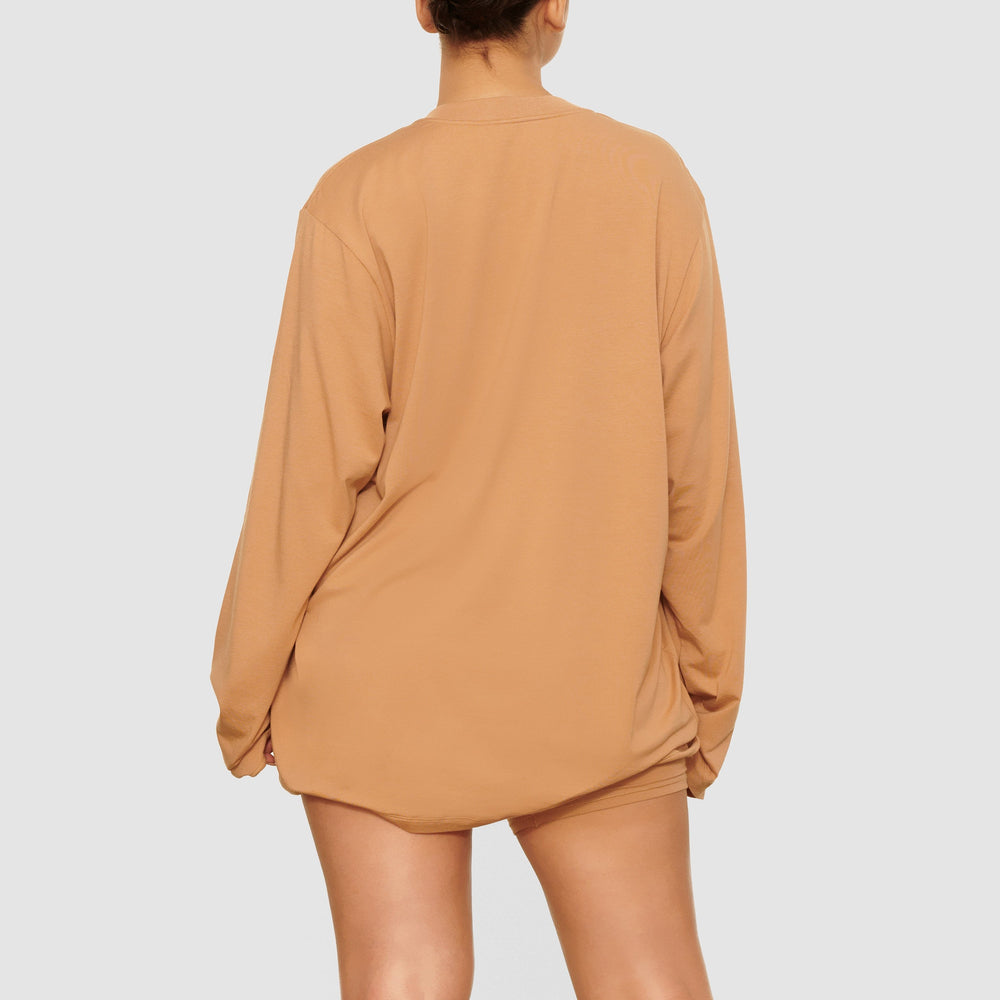 T-shirt Skims BOYFRIEND LONG SLEEVE Beige | 869UXOMYG