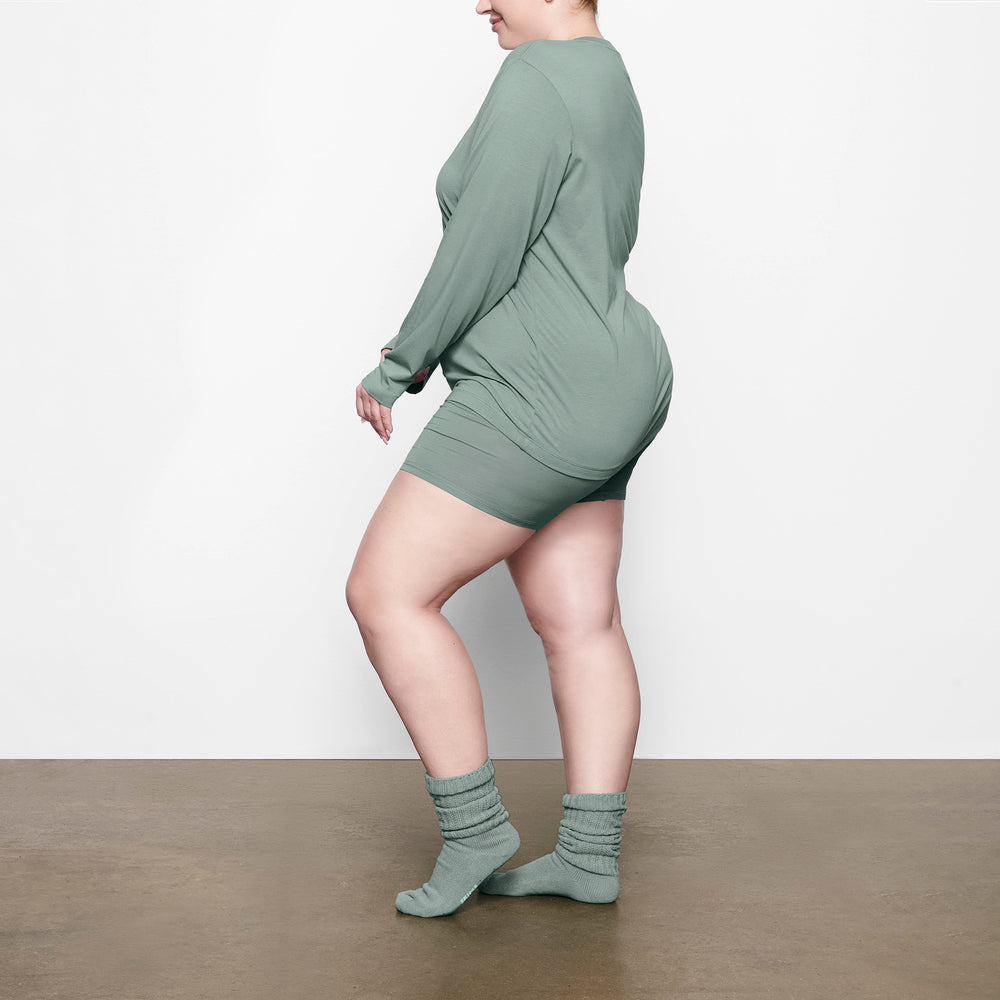 T-shirt Skims BOYFRIEND LONG SLEEVE Vert Clair | 935TFKGZR
