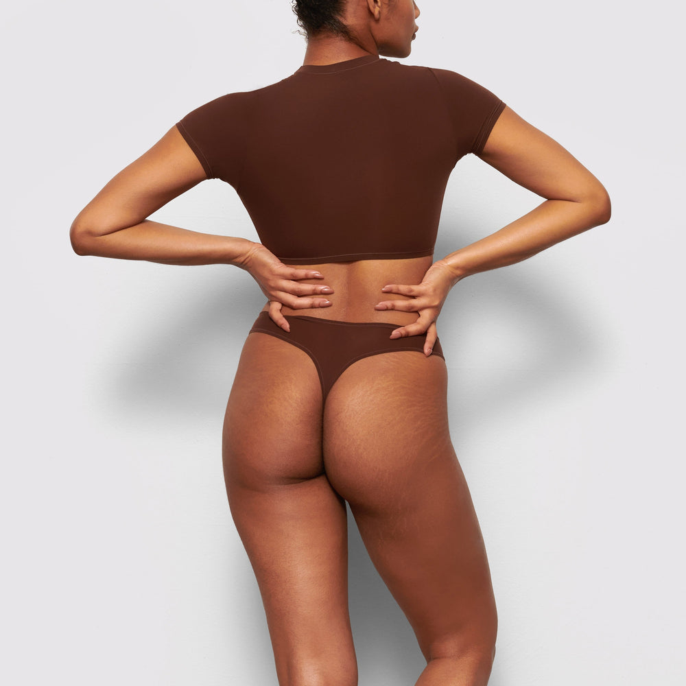 T-shirt Skims FITS EVERYBODY SUPER CROPPED Chocolat | 937HUDWTA