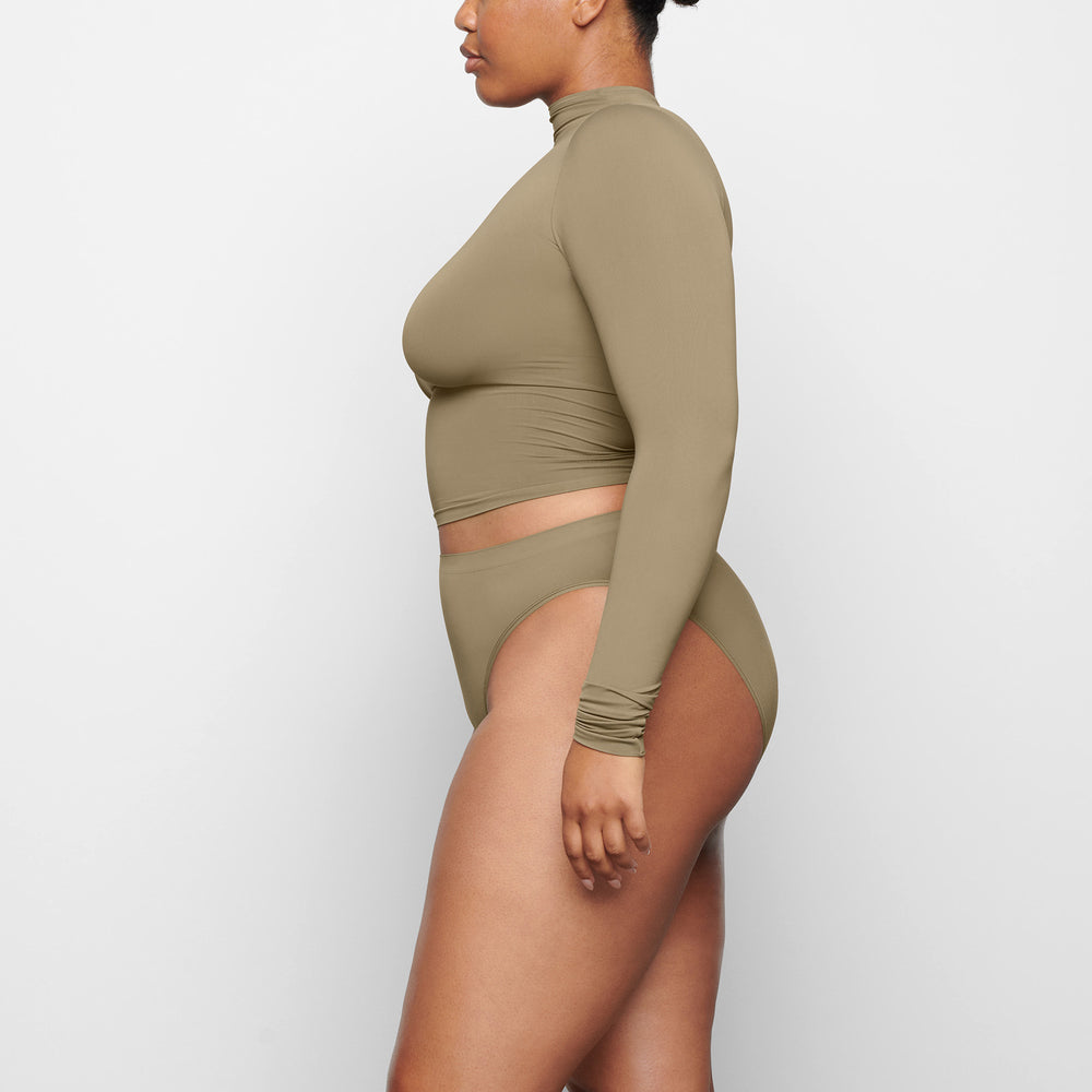 T-shirt Skims SOFT SMOOTHING TURTLENECK TOP Vert | 173IZRKNH