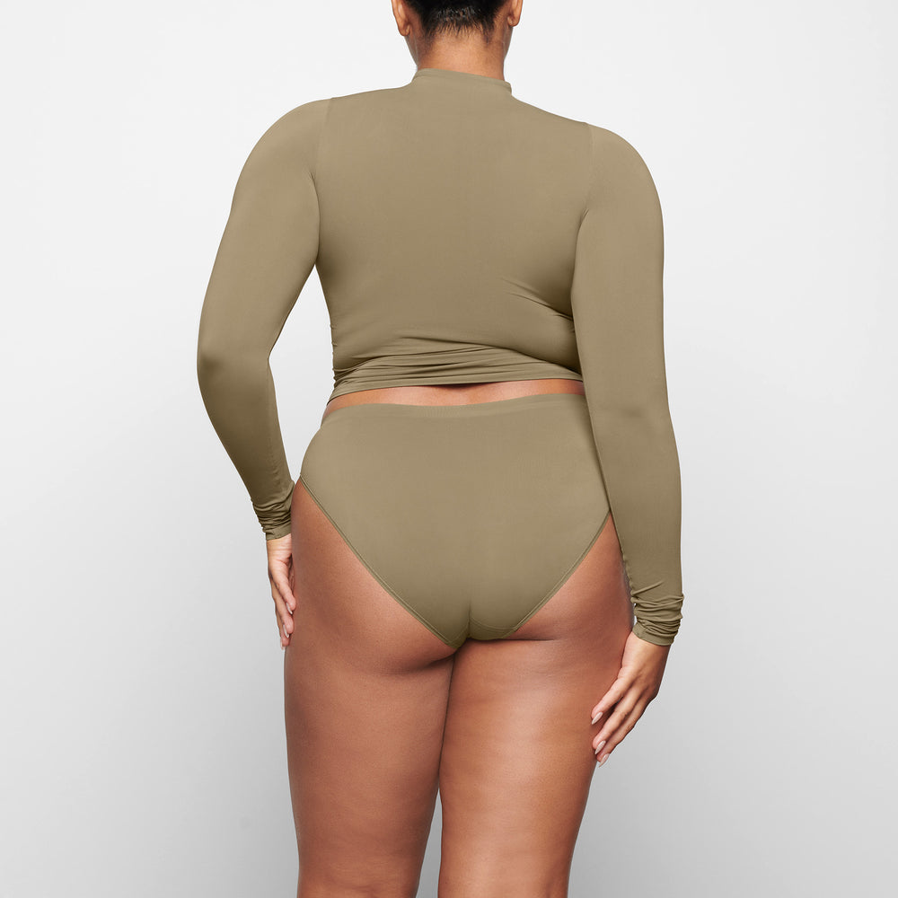 T-shirt Skims SOFT SMOOTHING TURTLENECK TOP Vert | 173IZRKNH