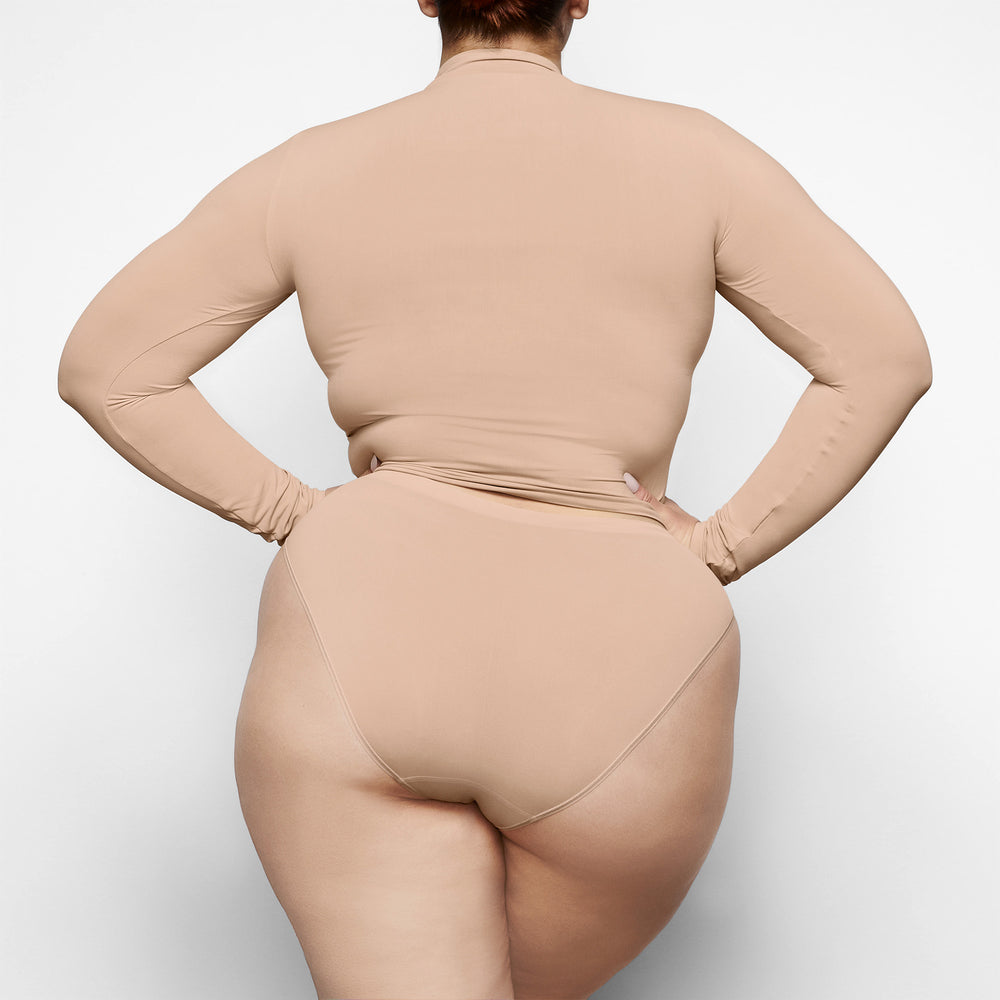 T-shirt Skims SOFT SMOOTHING TURTLENECK TOP Beige | 218OHRFKX