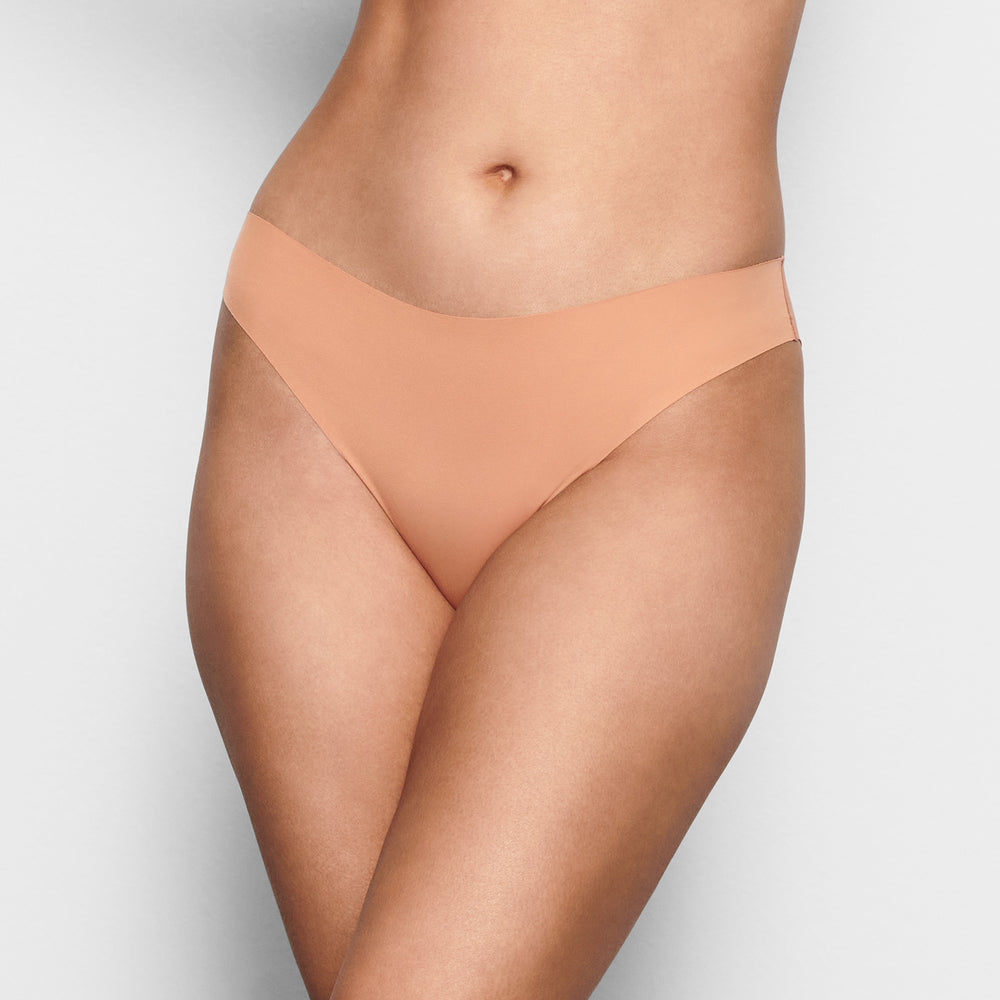 Tanga Skims FREE CUT MID WAIST Beige | 452PTUAJS