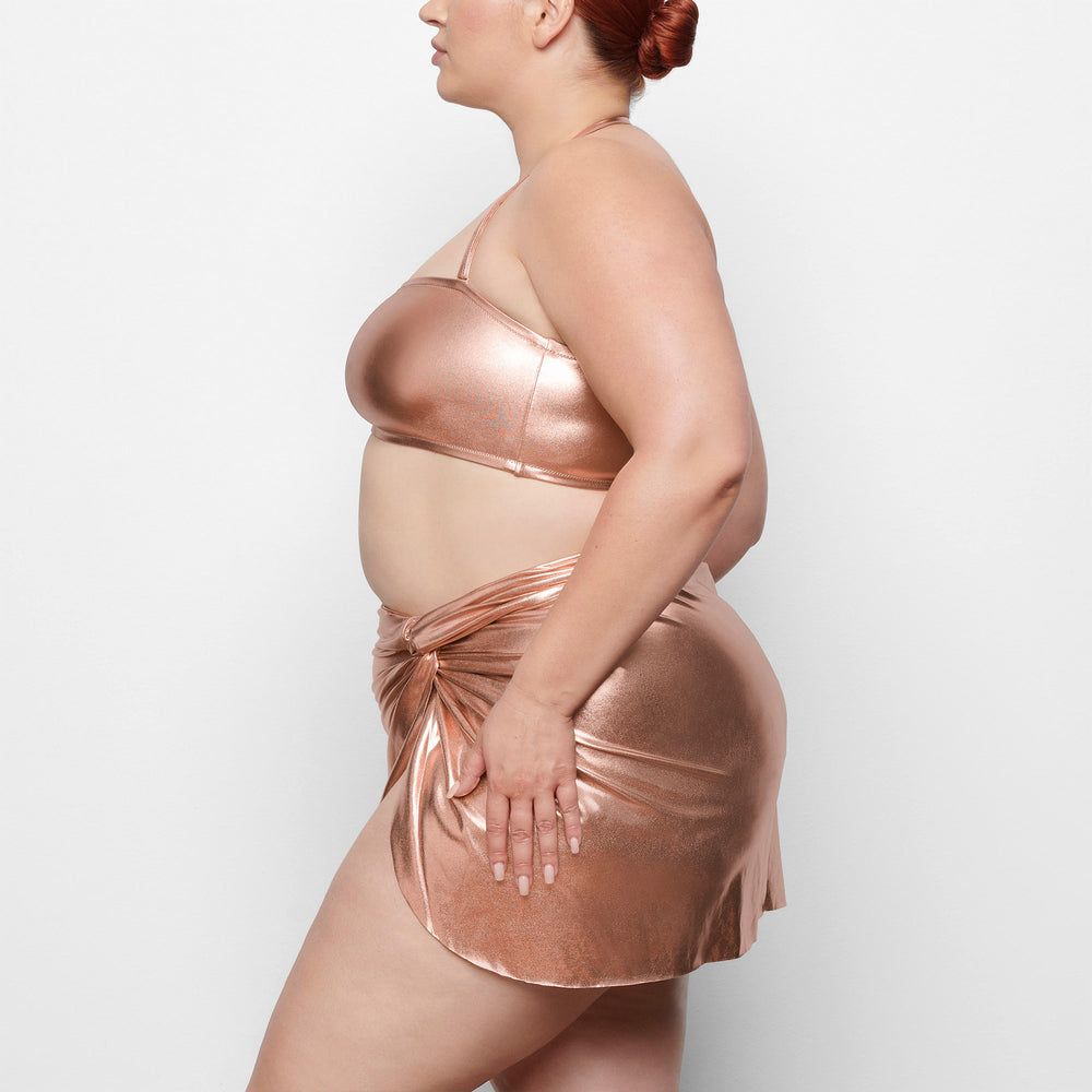 Two Pieces Skims METALLIC SWIM BANDEAU BIKINI TOP Rose Doré | 215GLUYOF