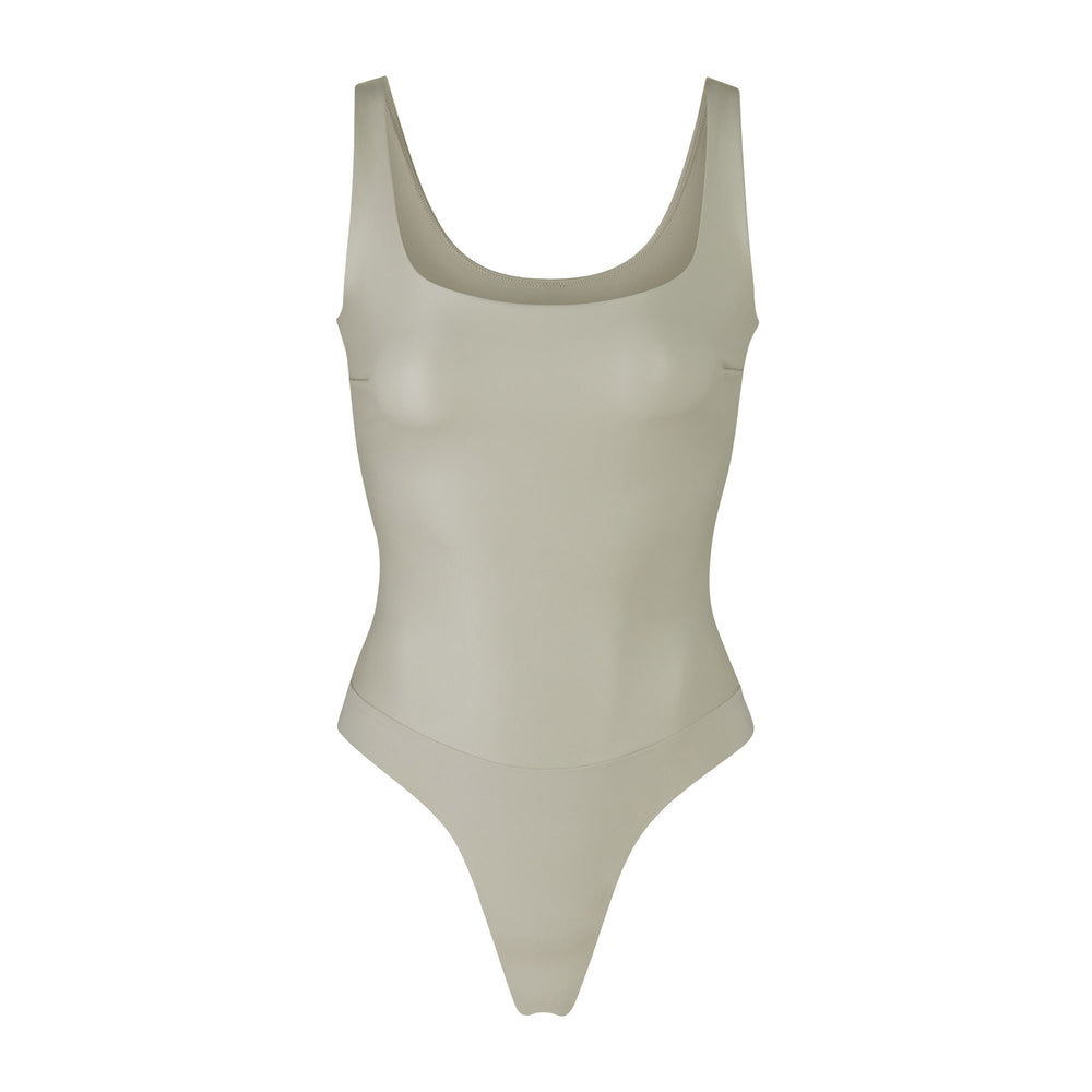 Scoop Neck Bodysuit Skims FAUX LEATHER Blanche | 096BWGRTV